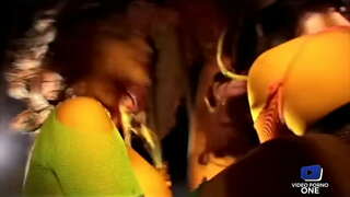 Me encanta cuando el chico que me joda se adjunta