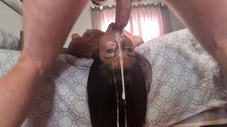 Desi шлюха вверх тормашками трахают адам