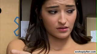 Caliente Oficial finalmente consigue una oportunidad a la mierda Emily Willis en perrito