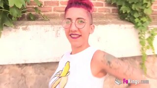 Ada se EERSTE keer. David Ron deflowers haar gat. &quot;Ek hou van dit, maar dit maak seer, moenie ophou nie, moenie ophou nie...&#039;